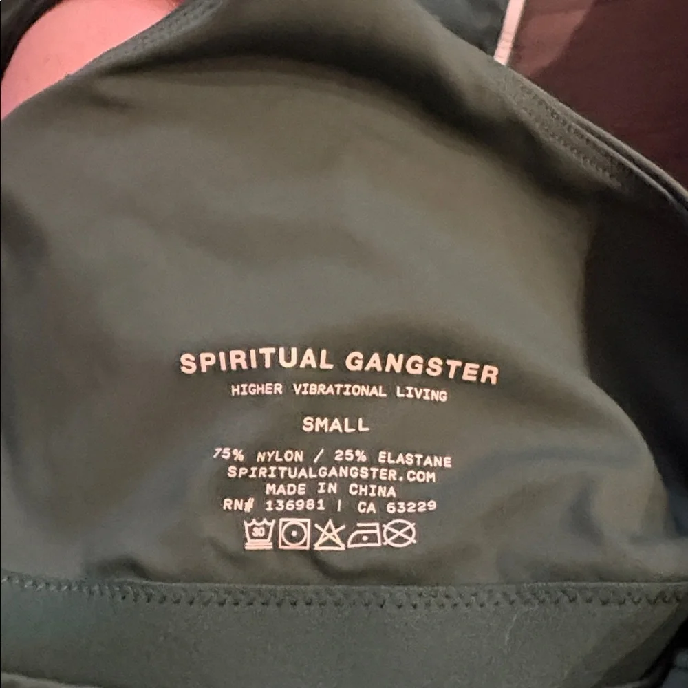 Spiritual Gangster matching set Marley 7/8 legging Nirvanatech Frankie bra small